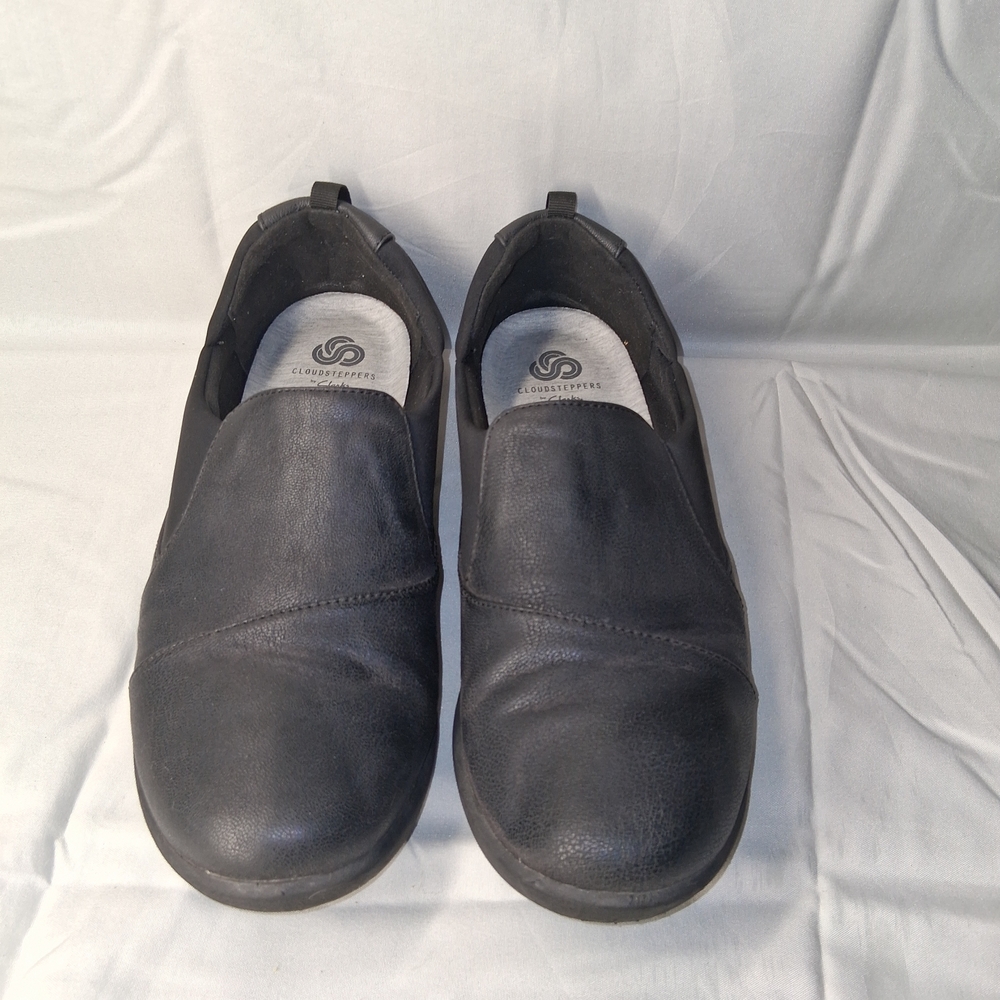 Clarks Cloudsteppers Women's Black Slip-On Loafers
